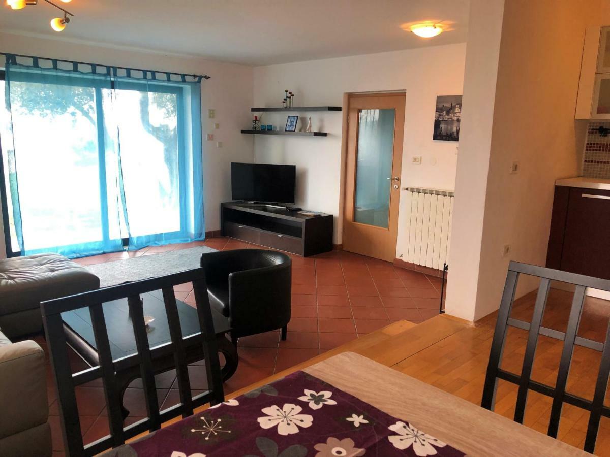 Beautiful Street - Sea View Apartment Portoroz